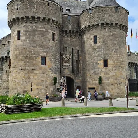 La Maison Du Bord Du *