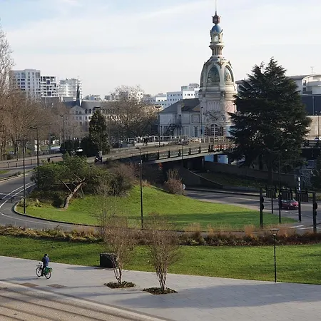 La Maison Du Bord Du 펜션 *