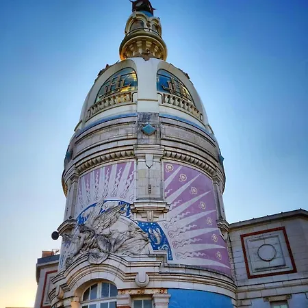 La Maison Du Bord Du