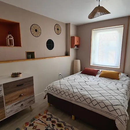 La Maison Du Bord Du