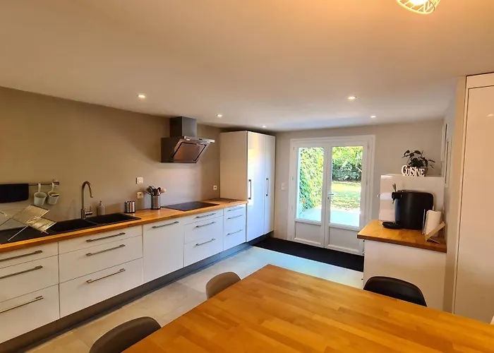 펜션 La Maison Du Bord Du *