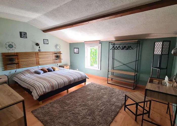 La Maison Du Bord Du *