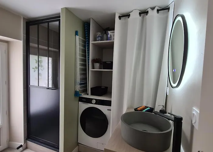 La Maison Du Bord Du