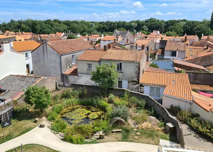 펜션 La Maison Du Bord Du