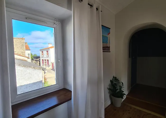 La Maison Du Bord Du