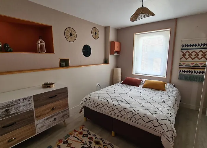 La Maison Du Bord Du